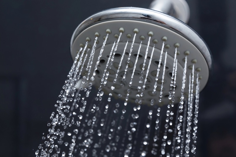 shower head with running water